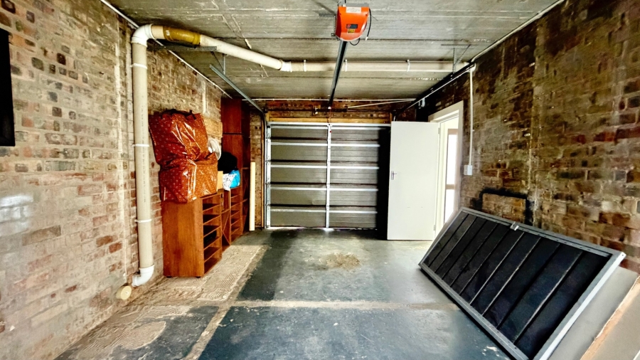 5 Bedroom Property for Sale in Strand Central Western Cape